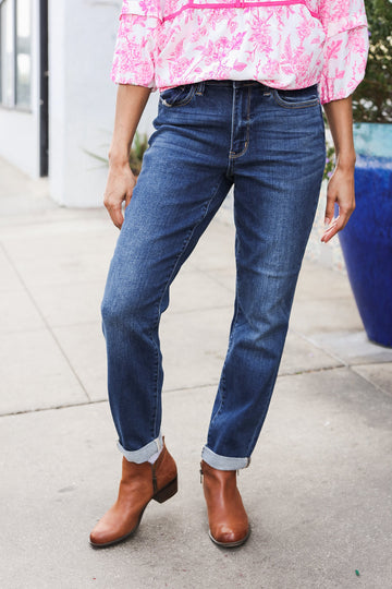 Judy Blue Mid Rise Cuffed Boyfriend Straight Leg Jeans (Open Pack)