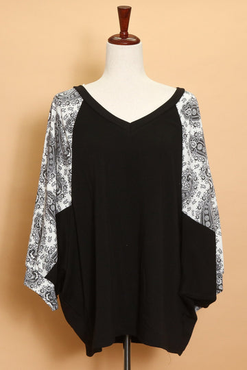 Plus Black Paisley Sleeve V Neck (5pc)