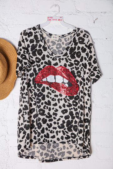 Animal Sequin Lips Tee