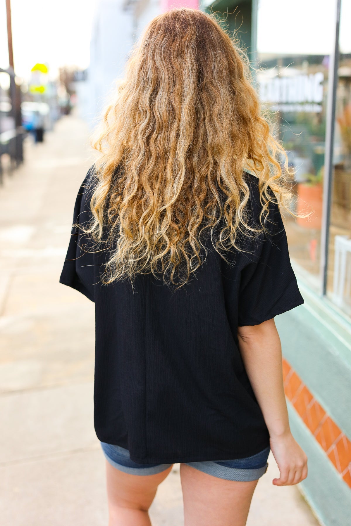 Be Bold Black Crinkle Texture Pocketed Dolman Top (Open Pack)