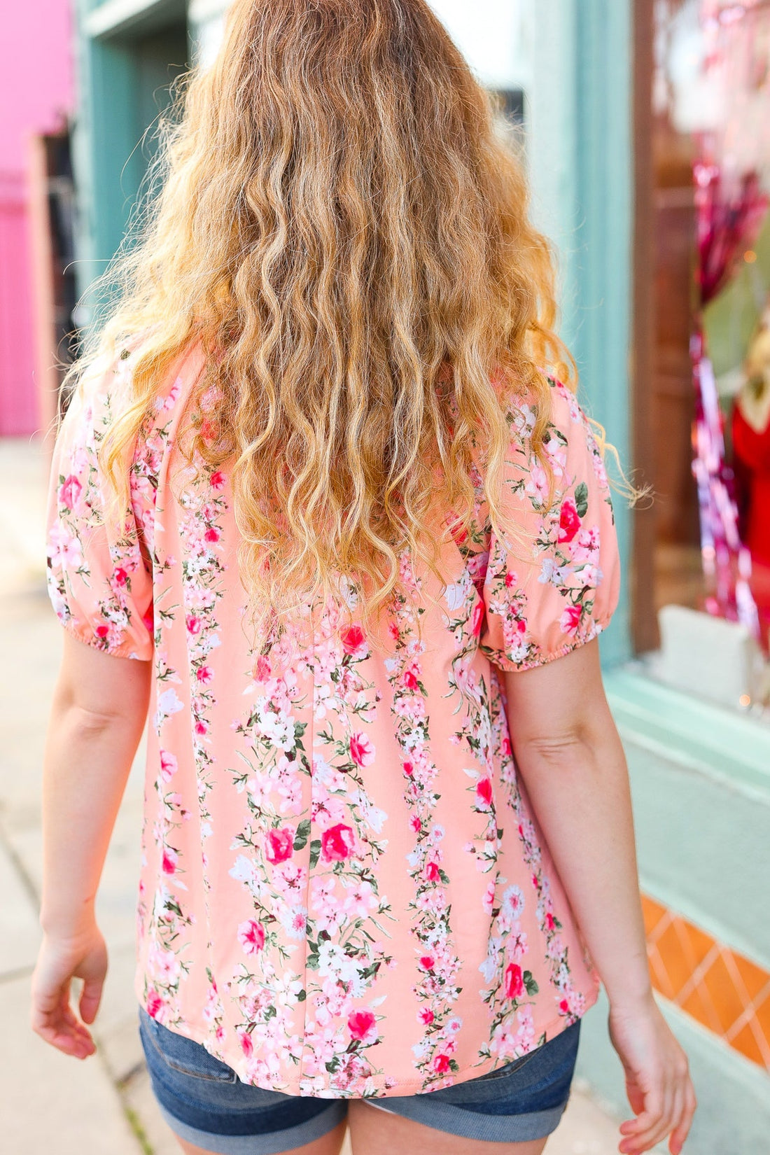 Peach Floral Front Keyhole Elastic Short Sleeve Top (Open Pack)