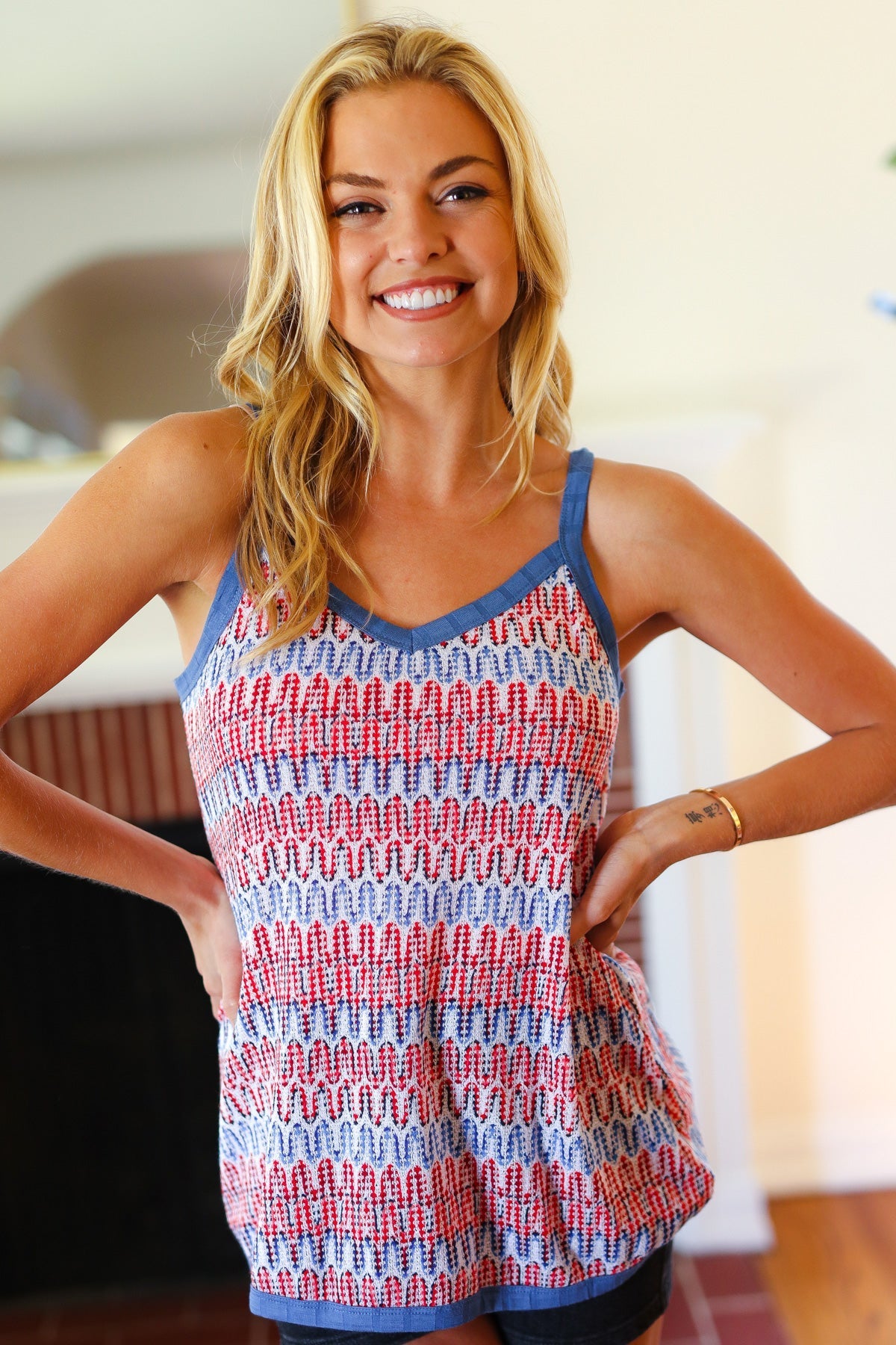 Red White & Blue Squiggly Striped Sleeveless Top (Open Pack)