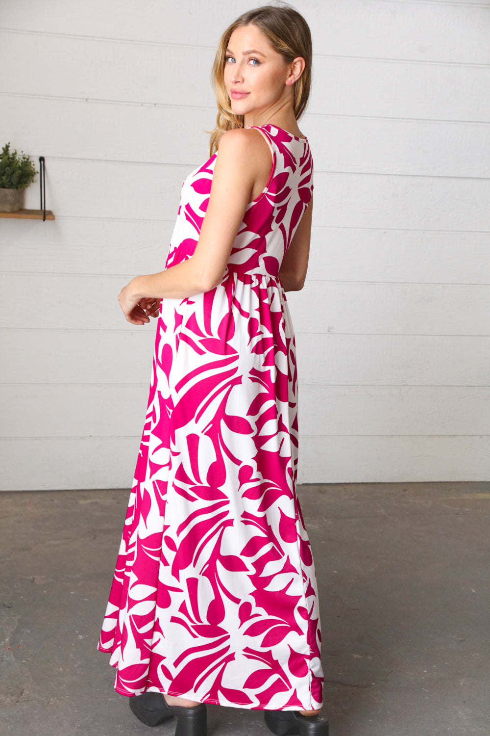 Magenta & White Floral Fit and Flare Sleeveless Maxi Dress (Open Pack)