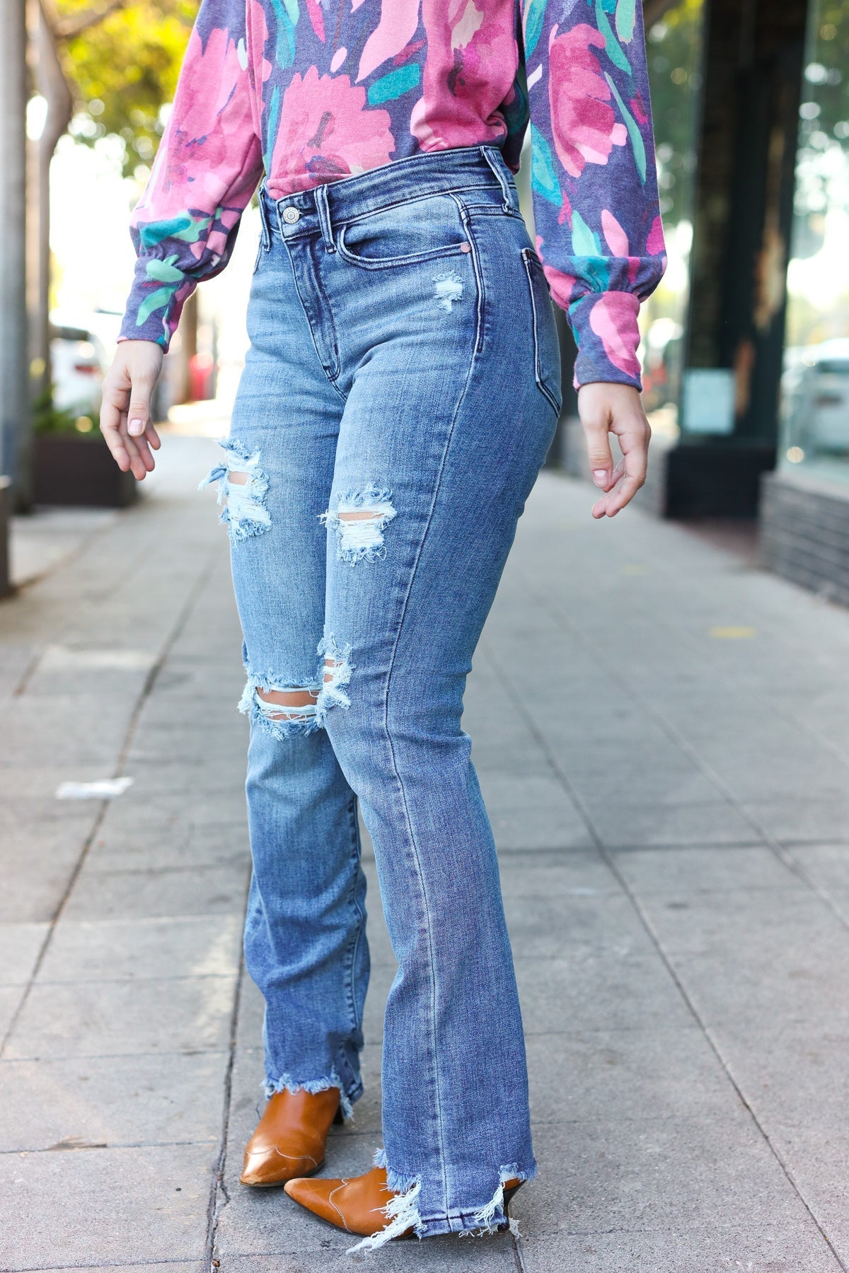 Judy Blue Medium Wash Mid Rise Distressed Straight Leg Jeans (Open Pack)