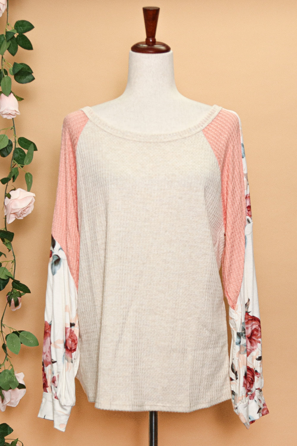 Taupe Floral Sleeve Waffle Fabric Top (5pc)