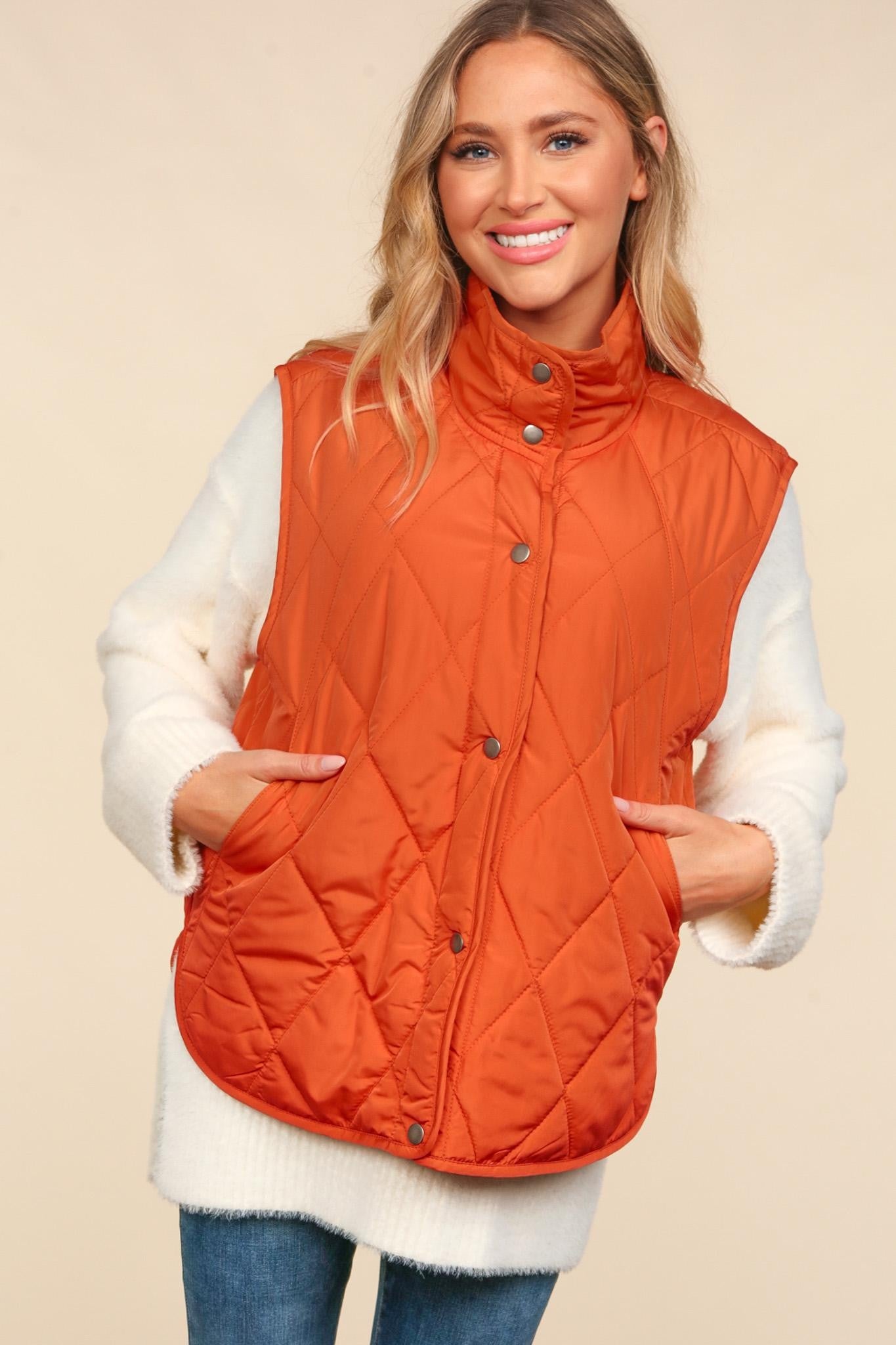 SNAP BUTTON DOWN QUILTED PUFFER VEST JACKET