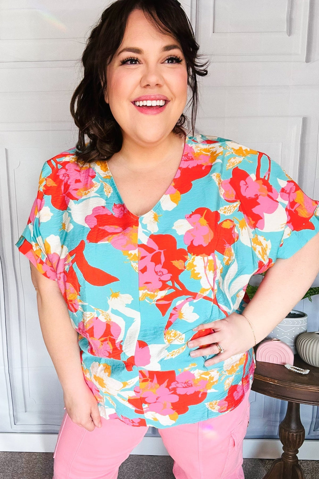 Weekend Ready Aqua & Coral Floral V Neck Woven Top (Open Pack)