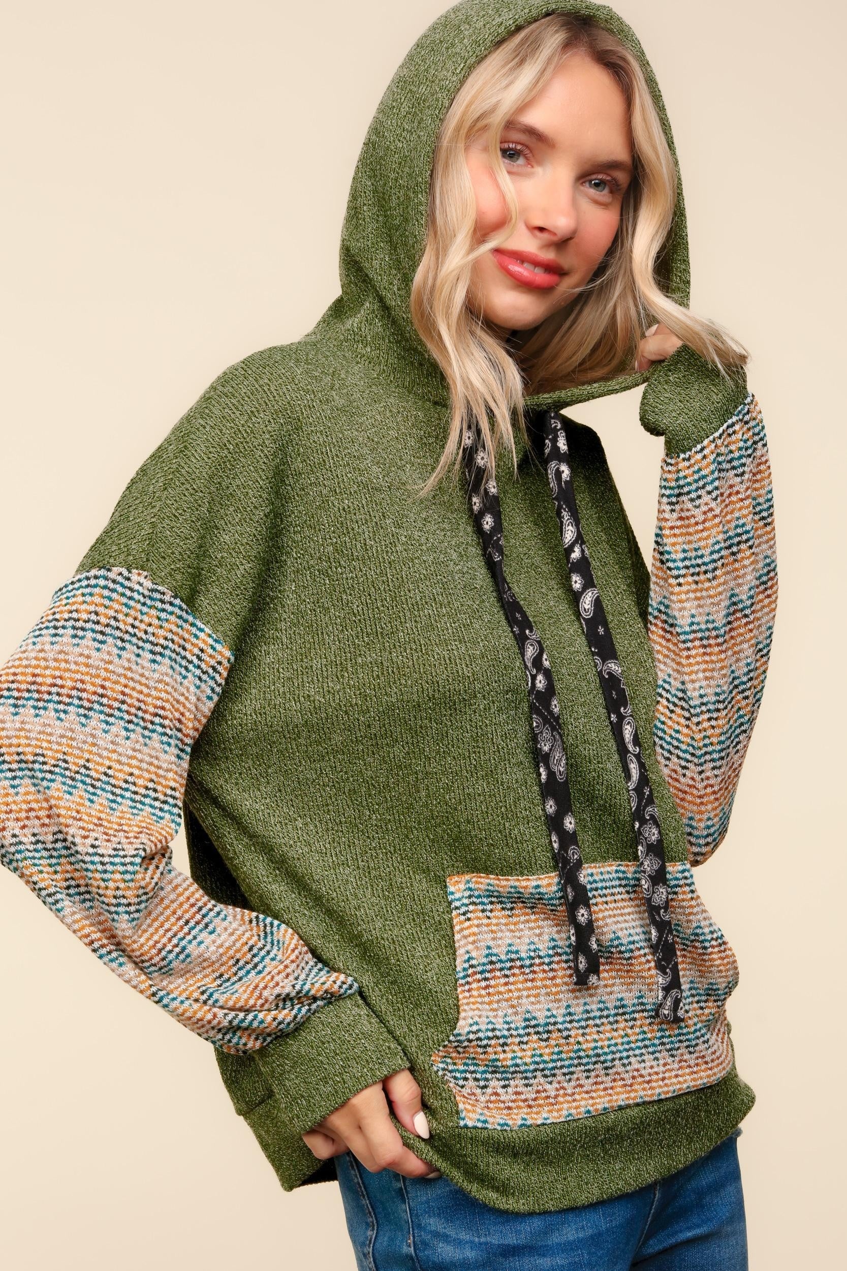 PLUS HACCI COLOR BLOCK SWEATER TOP WITH HOODIE